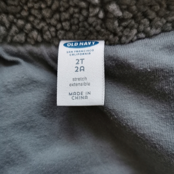 Old Navy 2T Vest - Picture 7 of 7